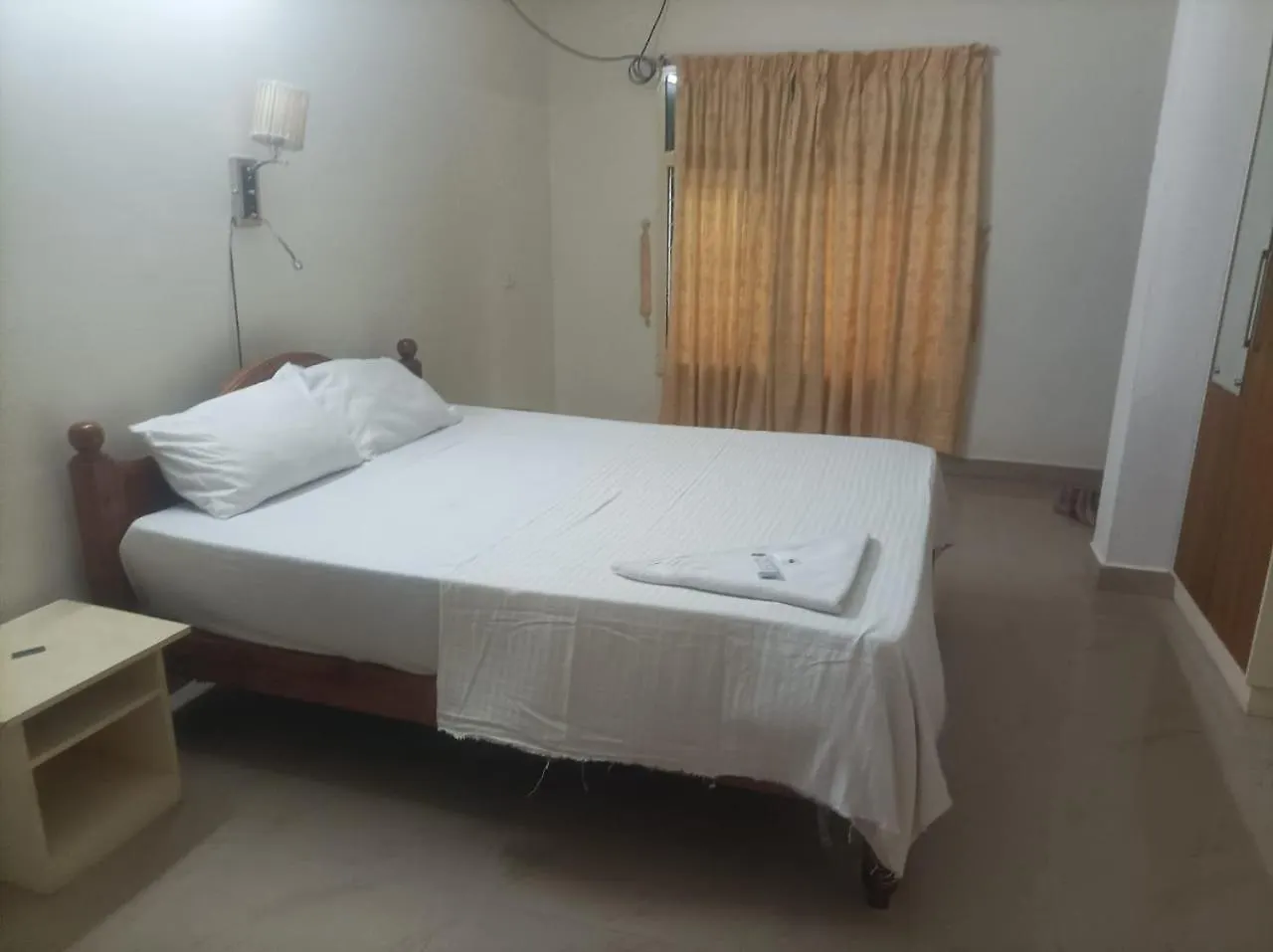 Hotel Silent River Resort Thalayolaparambu